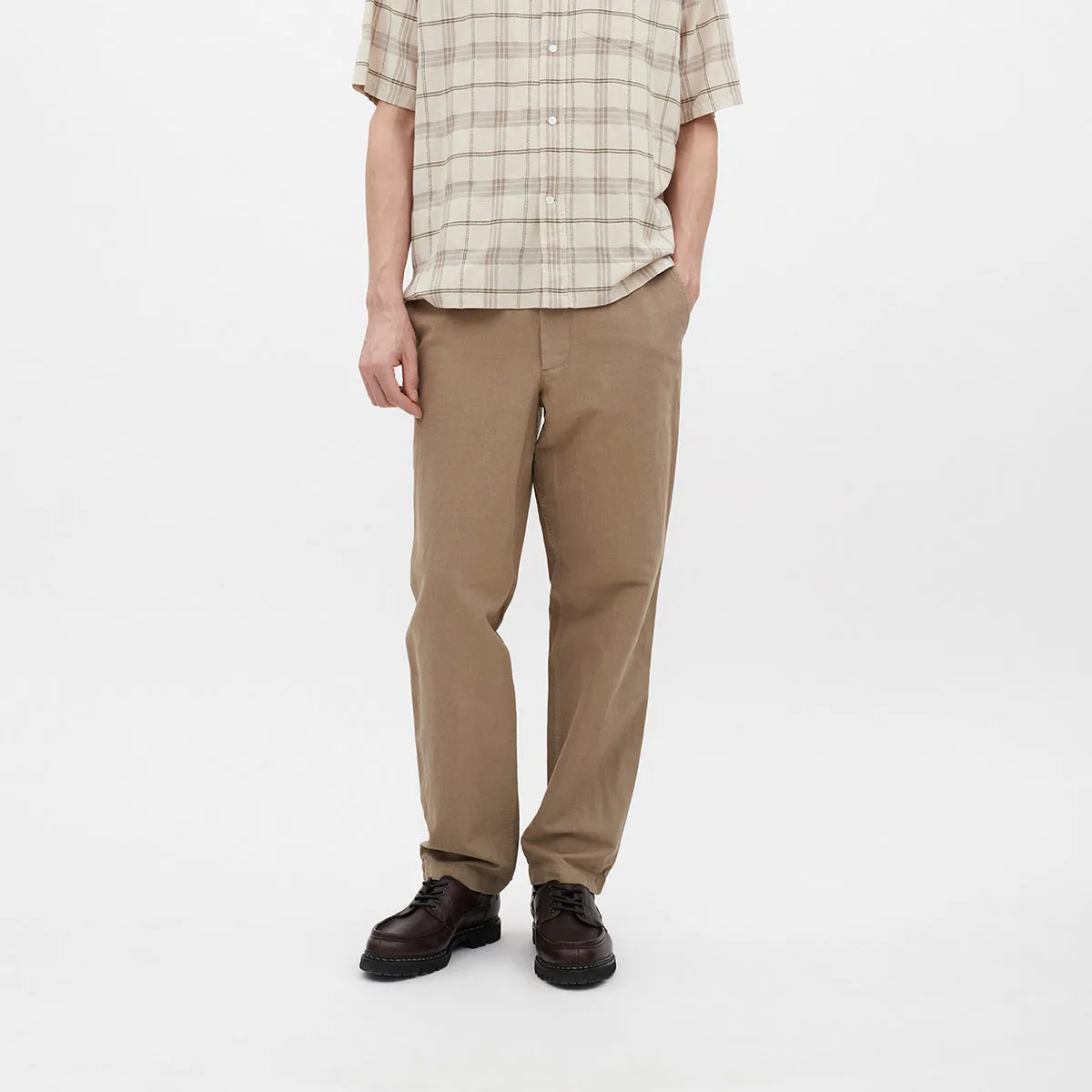 Norse Projects - Ezra Relaxed Cotton Linen Trouser in Clay