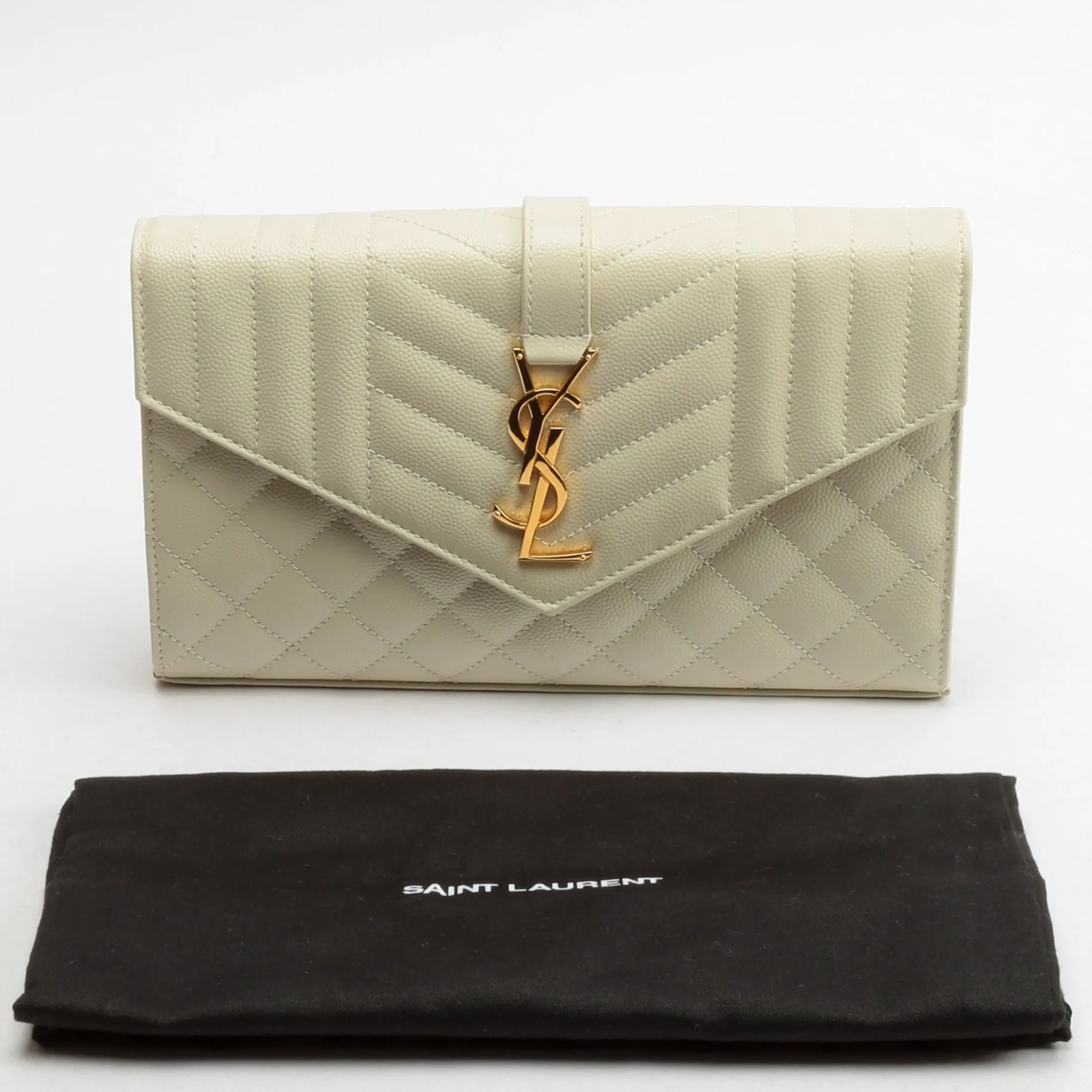 SAINT LAURENT Tri-Quilt Monogram Envelope Wallet On Chain - Ivory