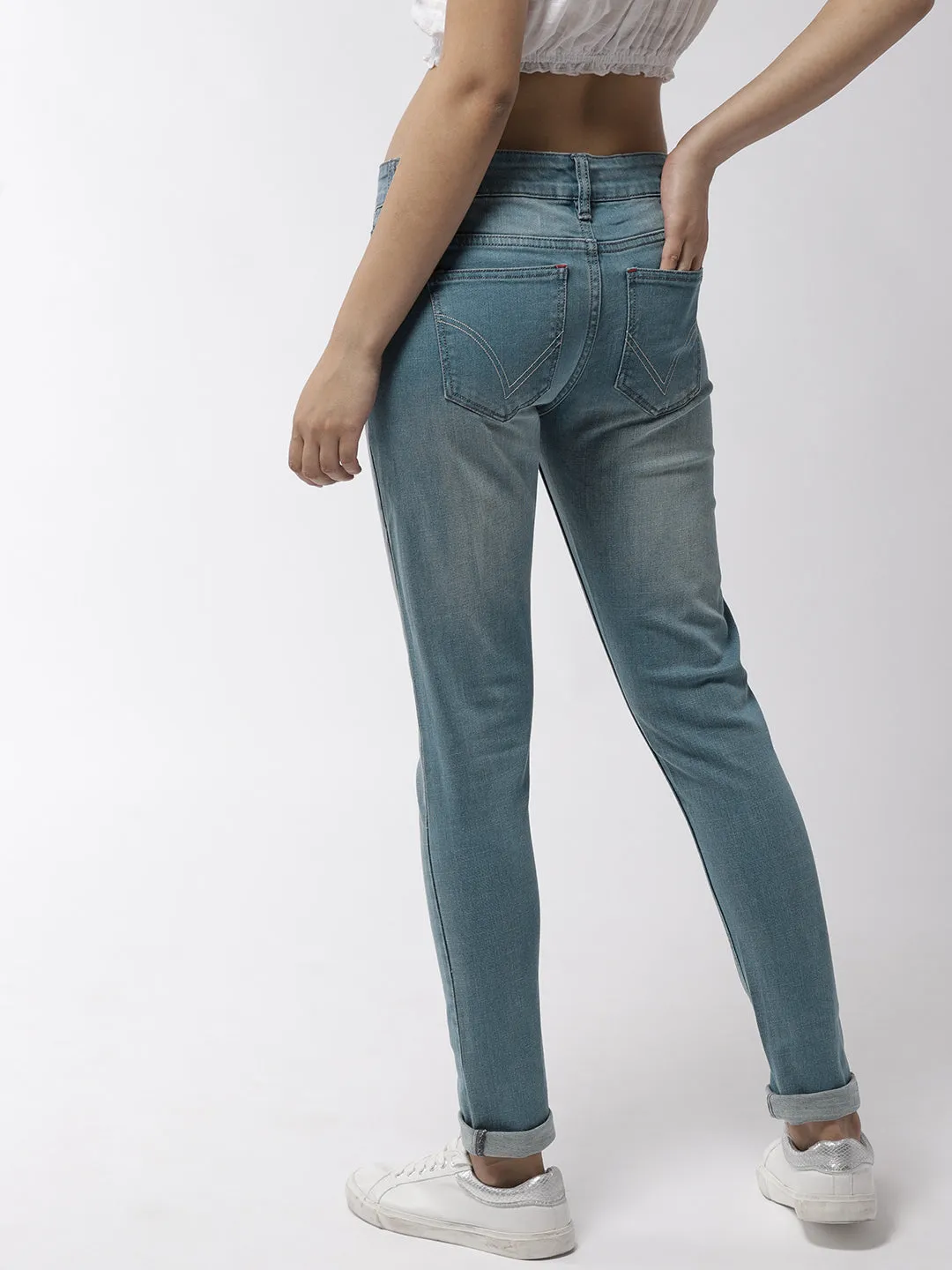 Women Blue Skinny Fit Mid-Rise Clean Look Jeans